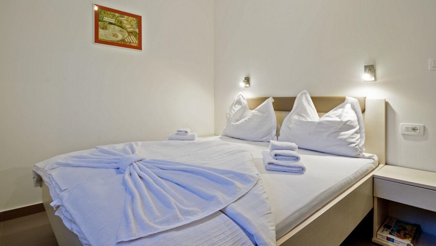 Apartments Bisernica-With Pool Razanj Bagian luar foto