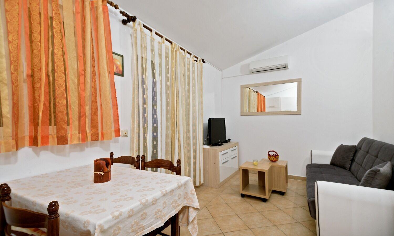 Apartments Bisernica-With Pool Razanj Bagian luar foto