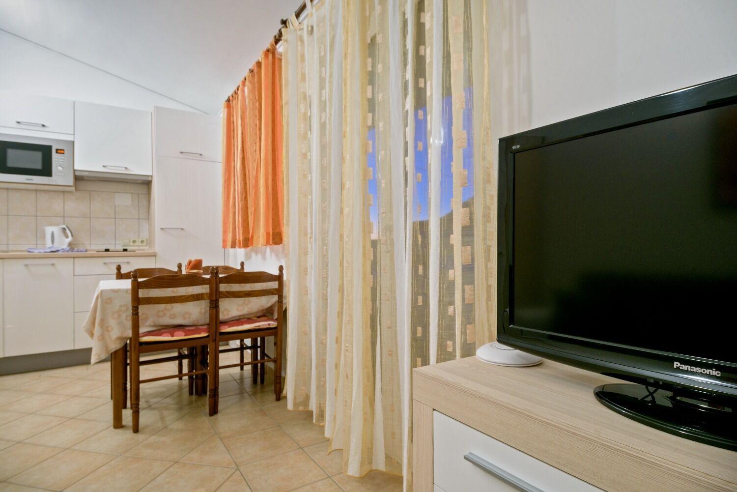Apartments Bisernica-With Pool Razanj Bagian luar foto