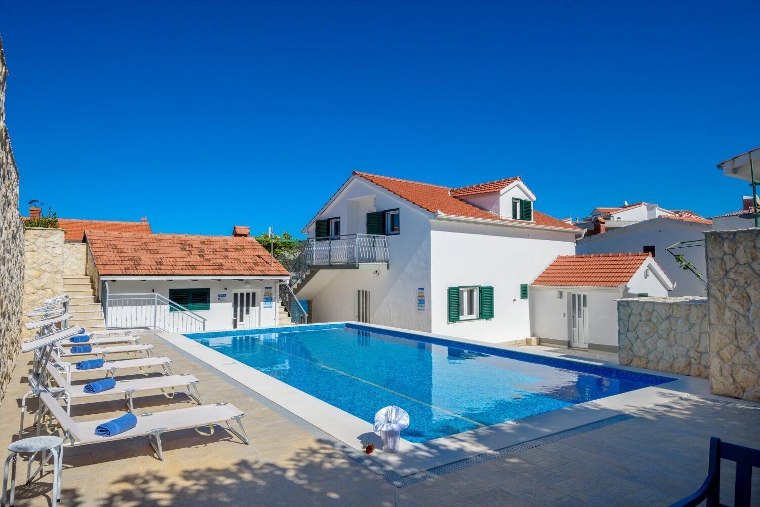 Apartments Bisernica-With Pool Razanj Bagian luar foto